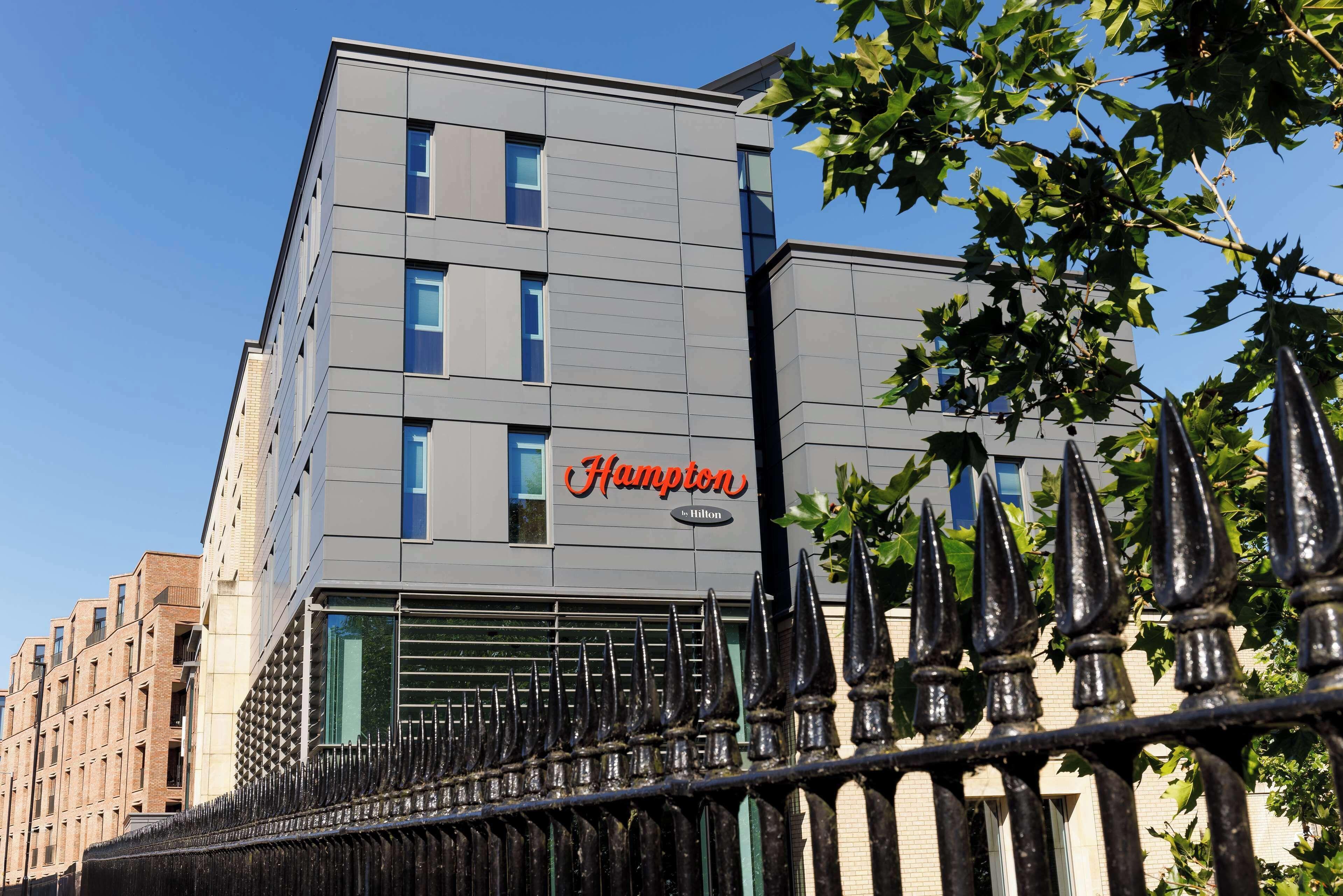 Hampton By Hilton York — Photos 1